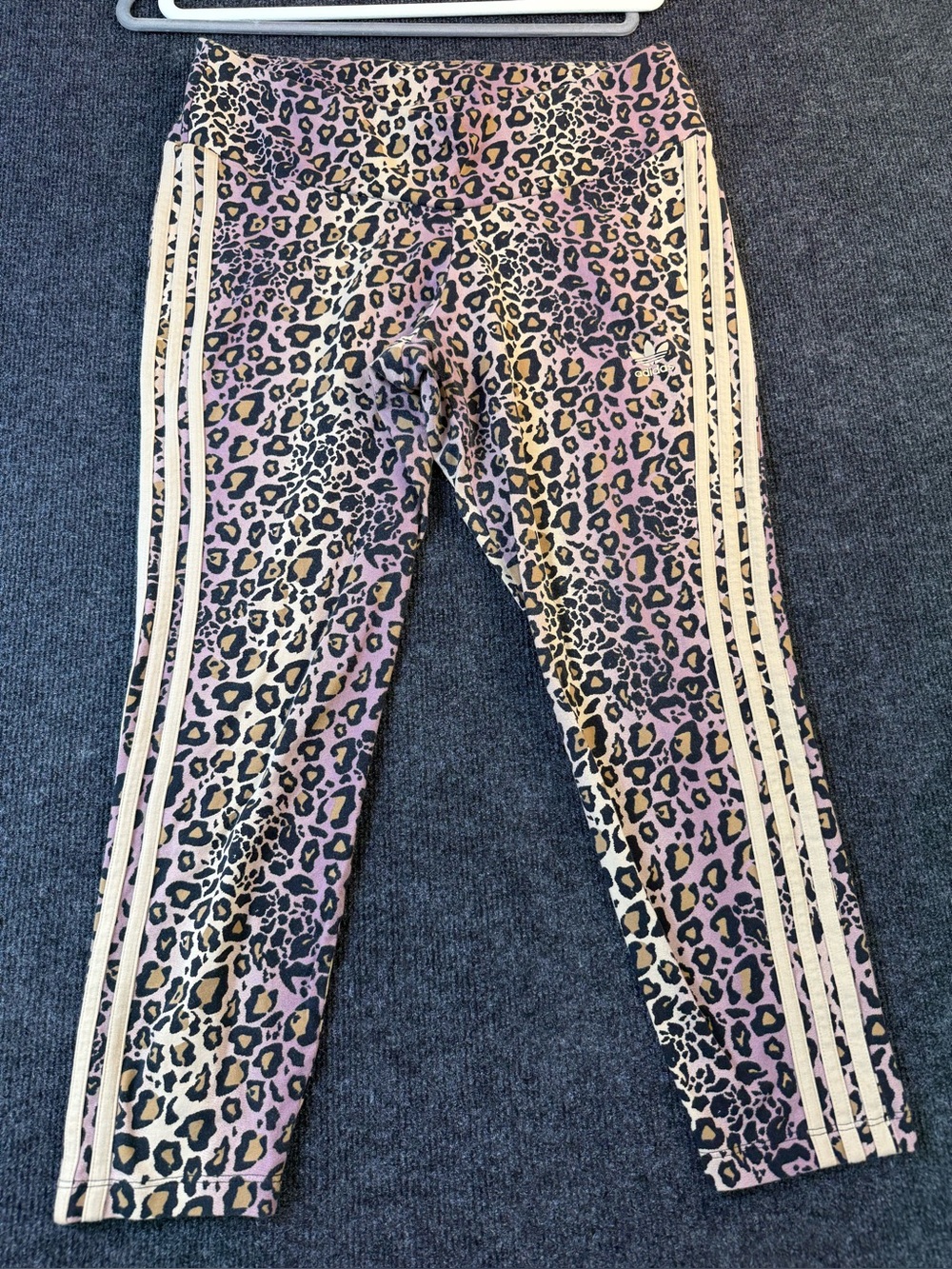 Women’s Leopard-Print Active Crop Leggings with Side Stripes - Pink & Tan